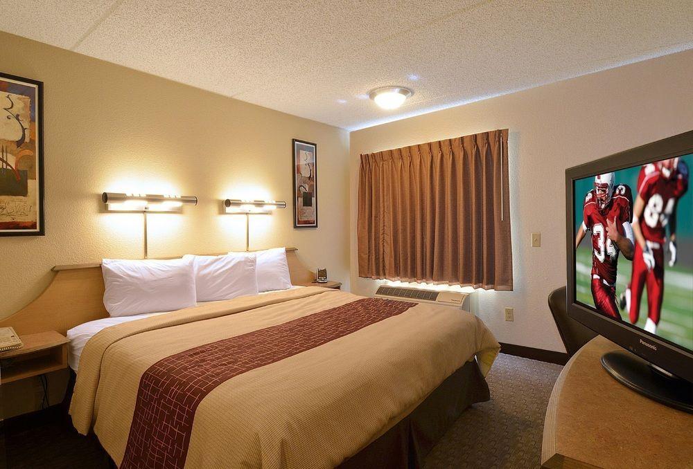 Red Roof Inn Detroit - Roseville St Clair Shores Екстер'єр фото